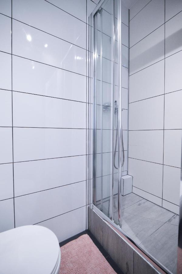 Citystay Brzezno Studio 3 Min Do Plazy Гданск Екстериор снимка